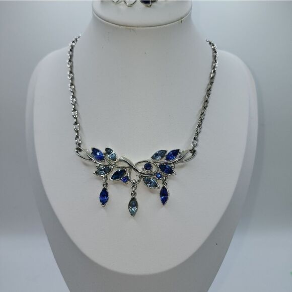 Vtg Style Two Tone Blue Rhinestones Silver w/Bracelet - Picture 6 of 14